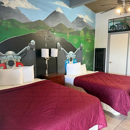 Cinderella Motel Hollister Esterno foto